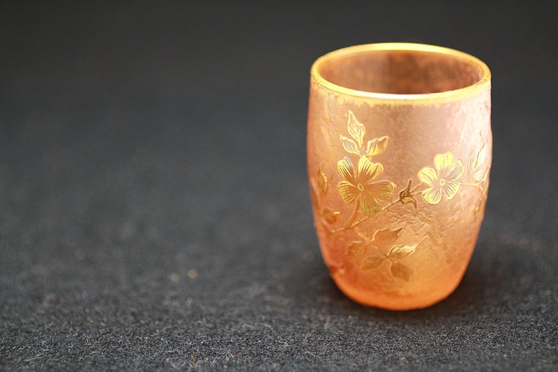 22920 Dome Nancy (Gold-painted flower design cup (Yamabuki, orange, early 20th century))