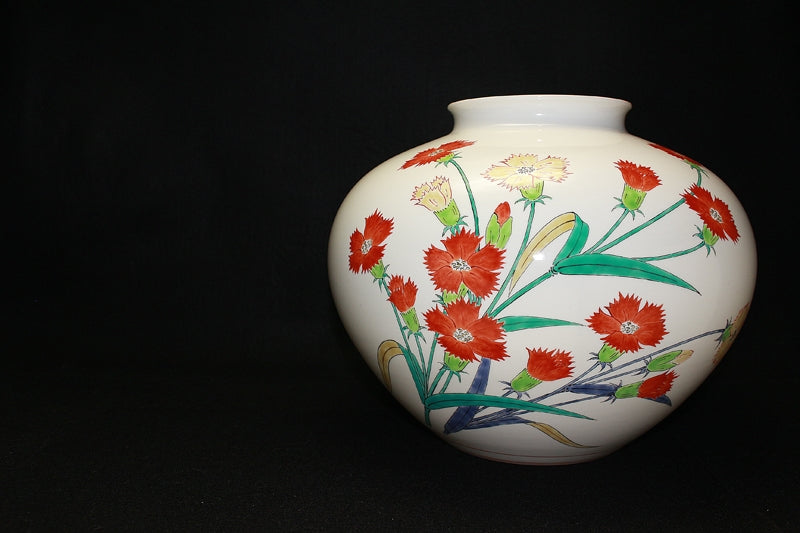 22929 Living National Treasure 14th Generation Sakaida Kakiemon (Muddy-hand Nadeshiko Design Vase)