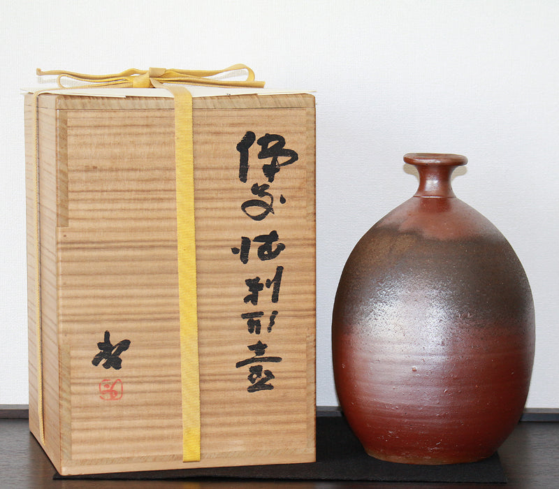 25635 Living National Treasure FUJIWARA Kei (Bizen Tokkuri-shaped Vase)
