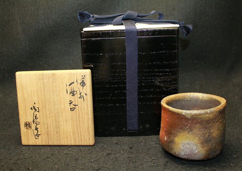 25305 Living National Treasure Kaneshige Toyo (Bizen sake cup)