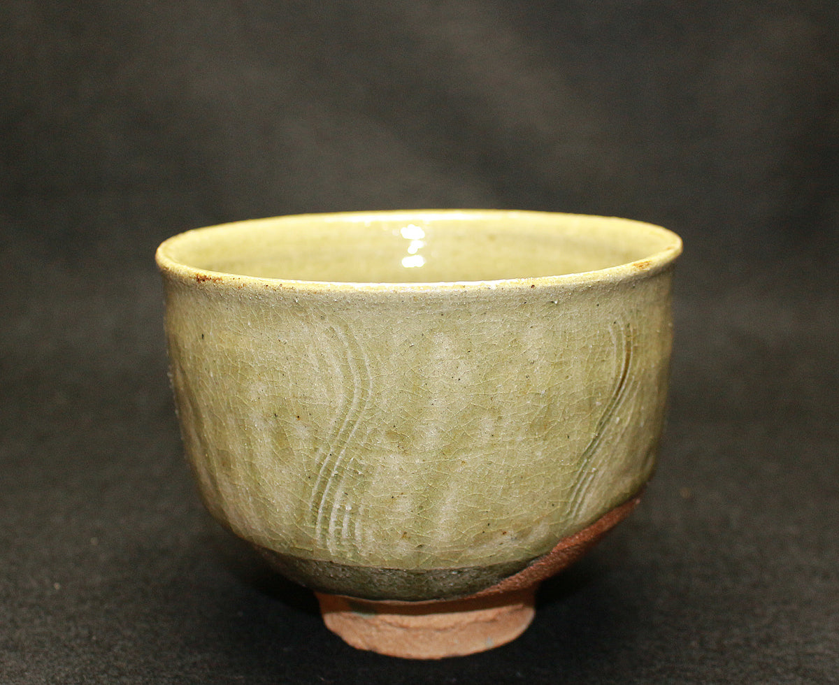 26367 人間国宝 浜田庄司 灰釉櫛目茶盌 HAMADA Syoji – アート飛田