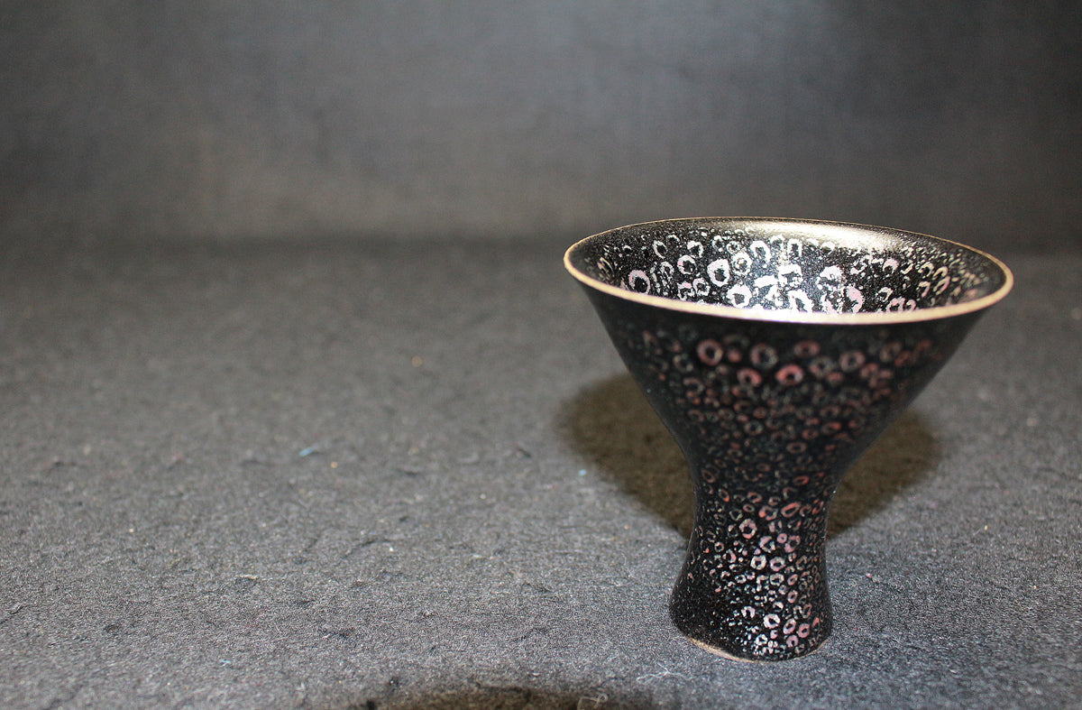 25760 人間国宝 清水卯一 蓬莱鉄燿馬上杯 SHIMIZU Uichi