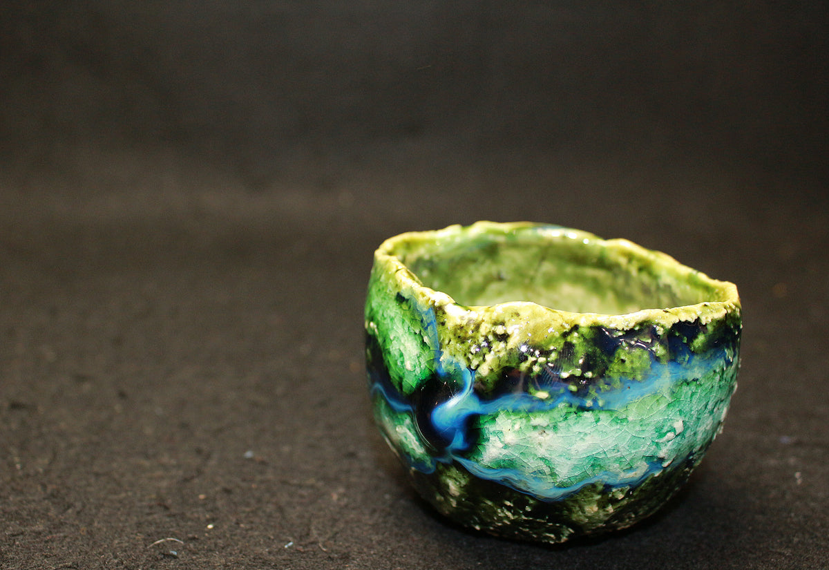 25829 人间国宝第十四代酒井田柿右卫门云手山吹纹碗(个展展出)