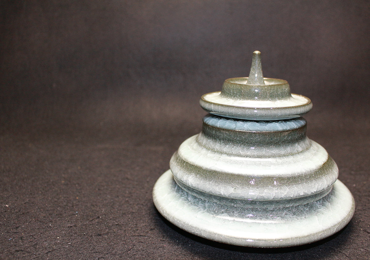 25847 浦口雅行 青瓷黒晶香爐 URAGUCHI Masayuki