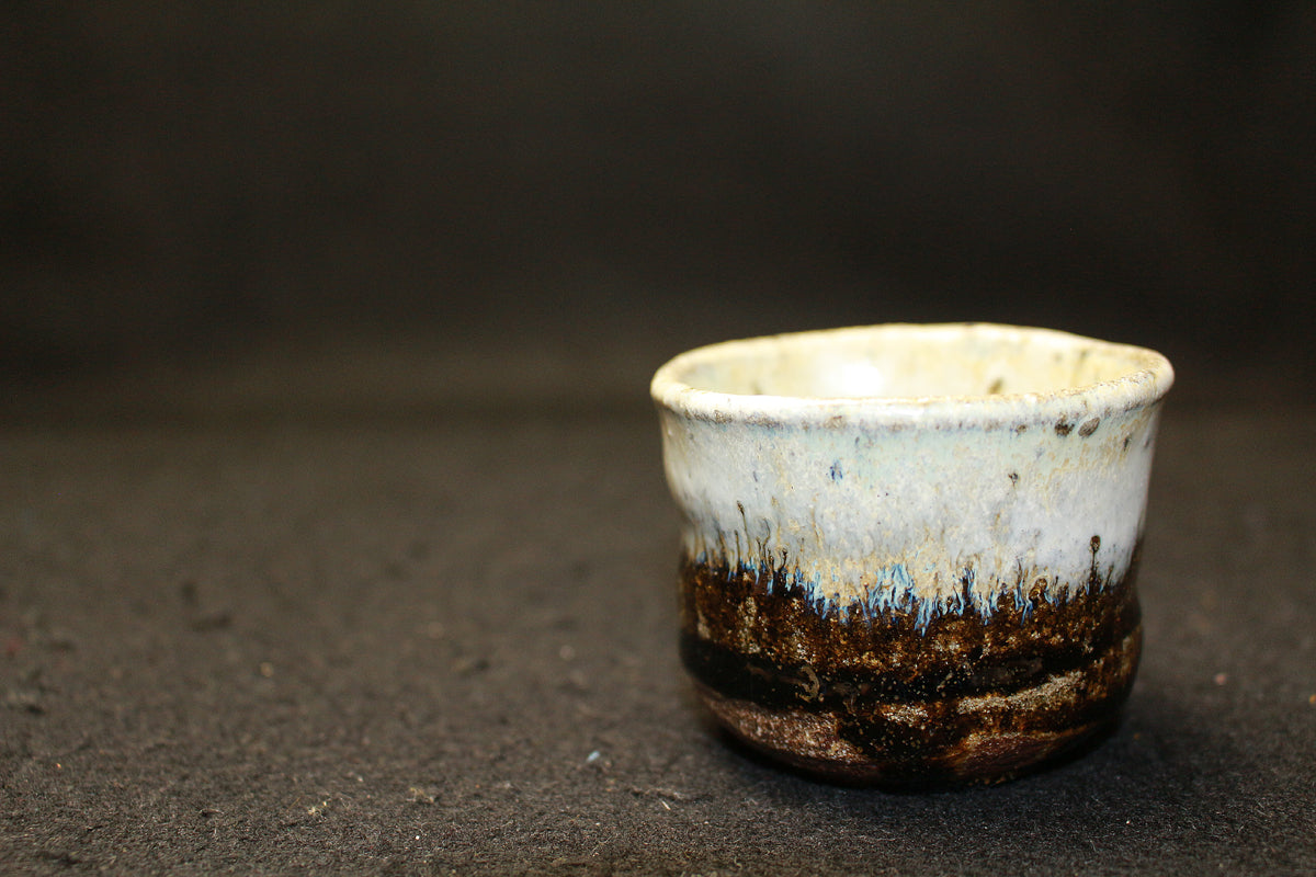 26026 中川自然坊 朝鮮唐津ぐい呑 NAKAGAWA Jinenbo