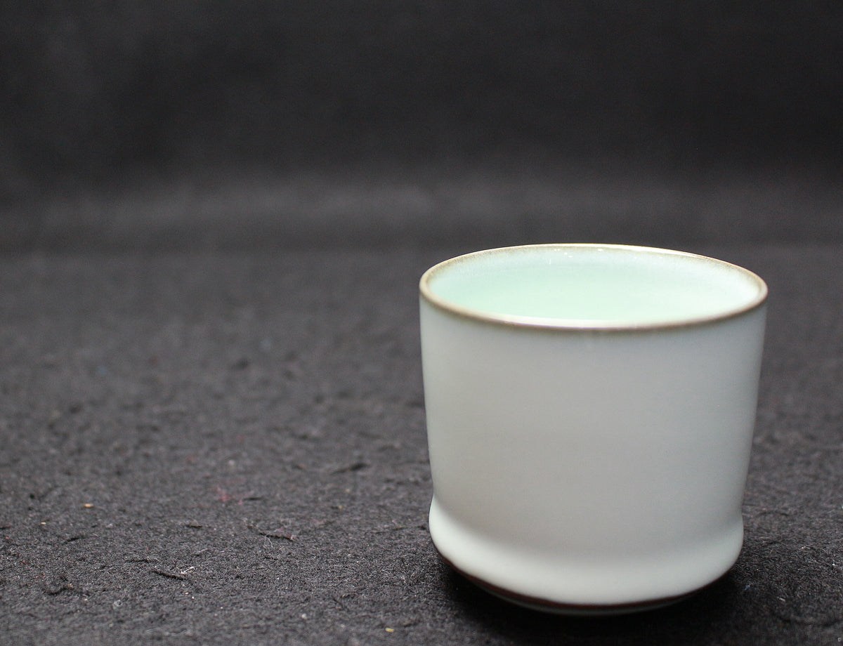 26044 Living National Treasure Fukushima Zenzo Nakano Moon White Porcelain Sake Cup FUKUSHIMA Zenzou