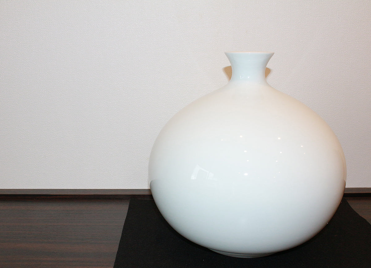 26126 人間国宝 井上萬二 白磁壷