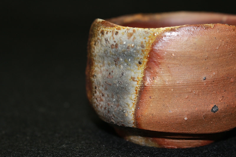 22822 Nakamura Rokuro (Bizen sake cup) NAKAMURA Rokuro 