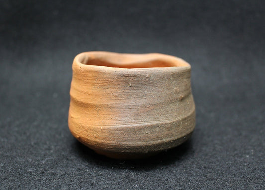 25397 NAKAMURA Rokuro (Bizen sake cup) 