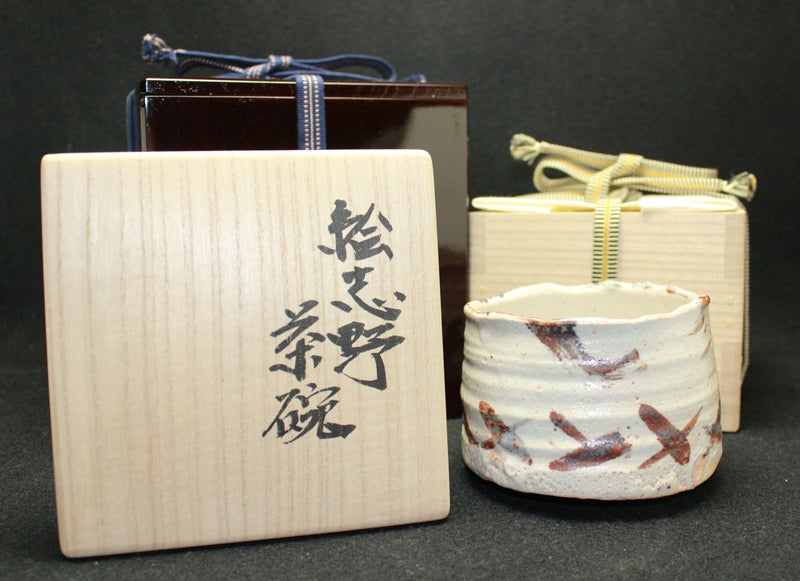 23573 Mineo Okabe (Eshino tea bowl (Mikishiki))