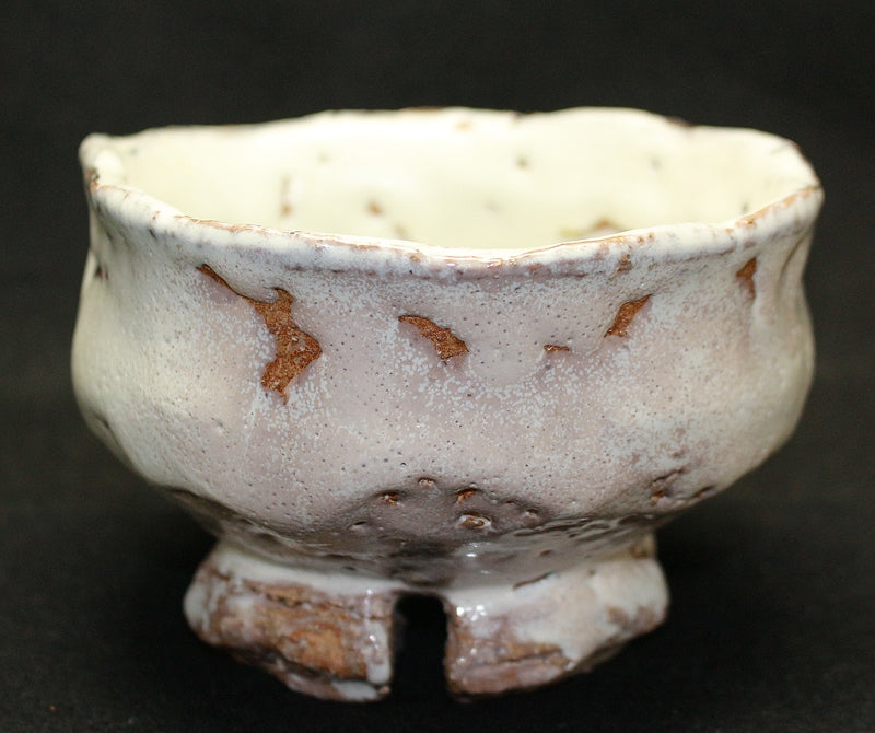 23571 Living National Treasure 11th Generation Miwa Kyusetu (Demon Hagiwari High-footed Tea Bowl) 