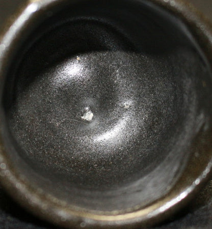 25080 Living National Treasure Kato Kozo (Seto black sake cup (Hirashibatani)) KATO Kozo 