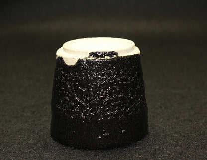 22291 Living National Treasure Kato Kozo (Seto black sake cup (Hirashibatani))