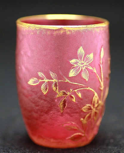 22918 Dome Nancy (Gold-painted flower design cup (red, early 20th century)) 