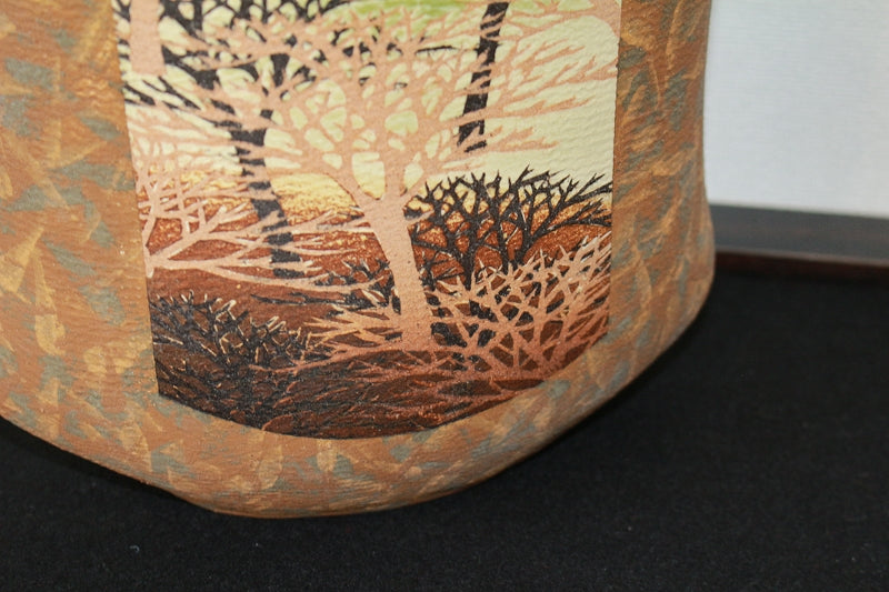 25540 SAEKI Moriyoshi (Inlaid mud vase with forest design "Buds") 