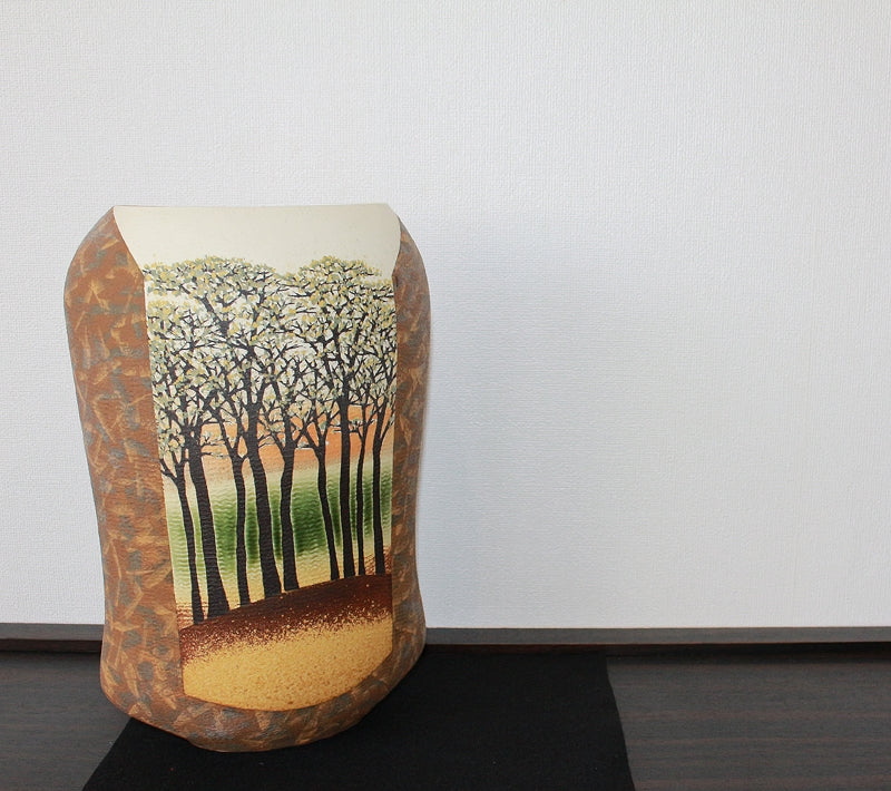 25540 SAEKI Moriyoshi (Inlaid mud vase with forest design "Buds") 