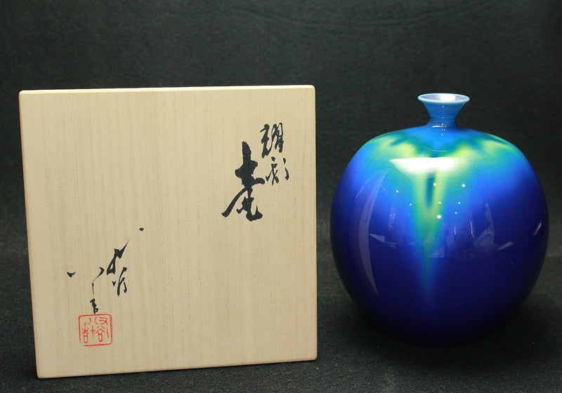 24732 Living National Treasure Tokuda Yasokichi III (Colorful Vase) 