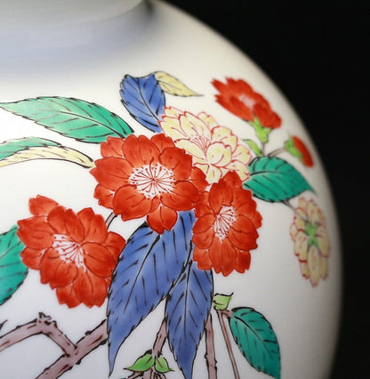 23005 Living National Treasure 14th Generation Sakaida Kakiemon (Muddy Hand Weeping Cherry Blossom Design Vase) 