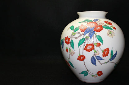 23005 Living National Treasure 14th Generation Sakaida Kakiemon (Muddy Hand Weeping Cherry Blossom Design Vase) 