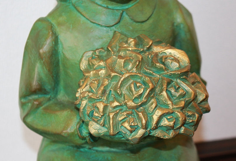 25402 Toshihito Hosono (Bronze sculpture "Girl with a bouquet") 