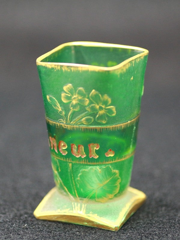 23680 Dome Nancy (Gold-painted floral liqueur glass (green, in honor of you) 