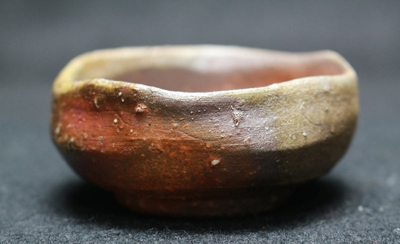 中村六郎　酒呑　備前焼 中村六郎 備前酒呑 | 銀座 黒田陶苑オンラインショップ