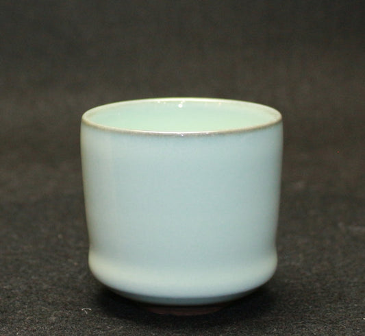 25118 Fukushima Zenzo Nakanotsuki white porcelain sake cup FUKUSHIMA Zenzou 