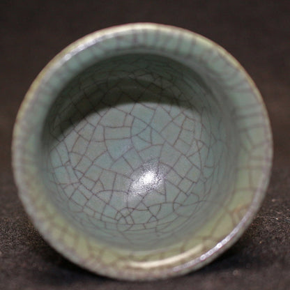 25156 Living National Treasure Hiroshi Nakajima (Celadon sake cup) 