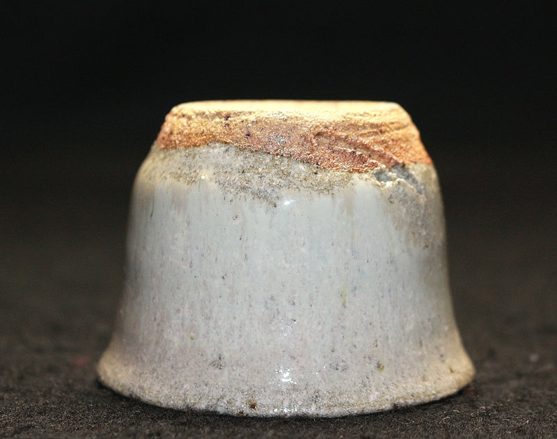 22433 HOSAKOWA Morihiro (Karatsu sake cup) 