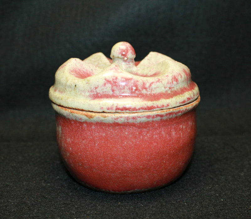 25599 KAWAI Kanjiro (Copper Red Glaze Casket)