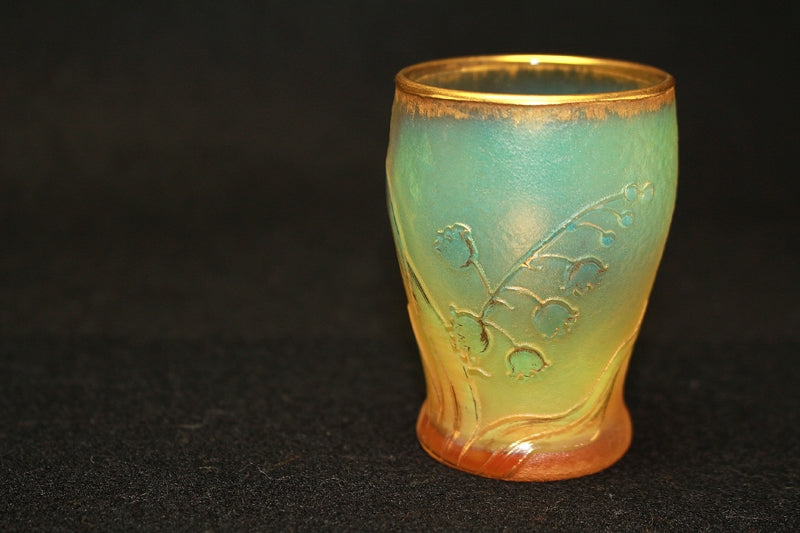 23140 Dome Nancy (Gold-painted flower design cup) 