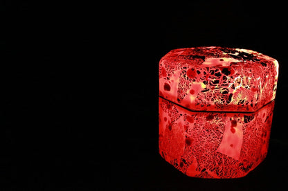 23185 FUJITA Kyohei (Hand-blown decorative box, autumn leaves) 