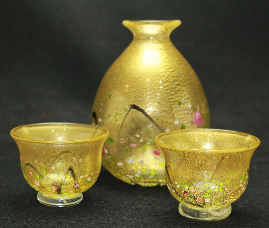 24832 Kuniaki Kuroki (Hand-blown glass sake cup "Kou-rin with gold inlay") 