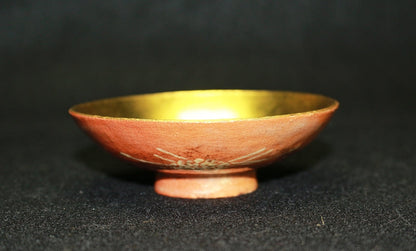 23242 11th generation Raku Keiinyu (gold-plated sake cup with pine painting by Nakamura Raisho) 