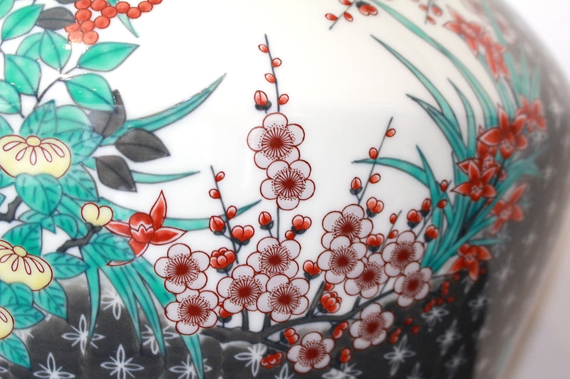 24606 Living National Treasure 14th Imaizumi Imaemon (Colored Snowflakes and Ink Splashes with Four Seasons Flower Design Vase (Solo Exhibition Work)) 