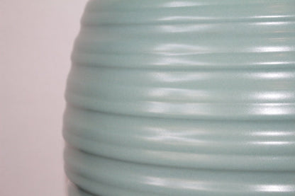 25248 Living National Treasure NAKAJIMA Hiroshi (Celadon Vase) 