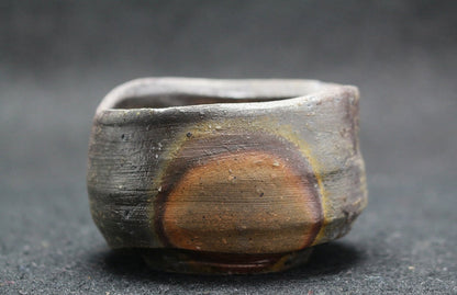 24894 NAKAMURA Rokuro (Bizen sake cup) 