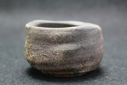 24894 NAKAMURA Rokuro (Bizen sake cup) 