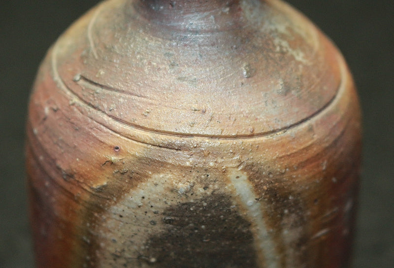 22647 Kitaoji Rosanjin (Bizen kiln change sake bottle (2nd generation Kuroda Touan)