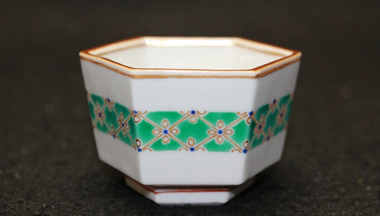 25284 KAMIDE Kizan 3rd Generation (Sake Cup) 