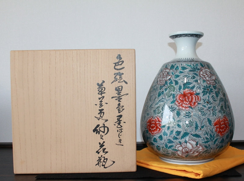 24441 Living National Treasure 14th Generation Imaizumi Imaemon (Colored Ink Splashing Chrysanthemum Sarasa Design Vase) 