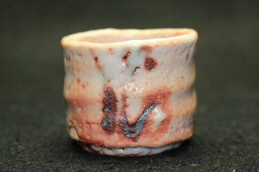 24934 WAKAO Toshisada (Shino sake cup) 