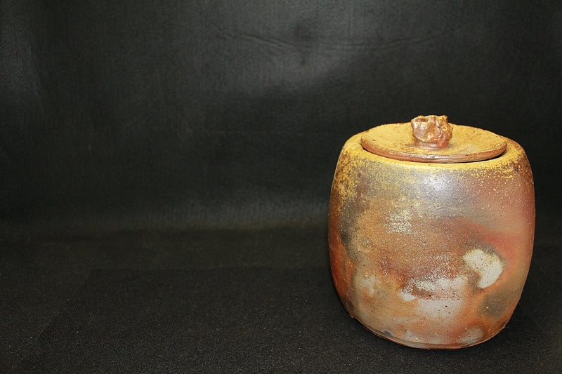 23337 Kitaoji Rosanjin (Bizen kiln-changed water jar (Yusai box)) 