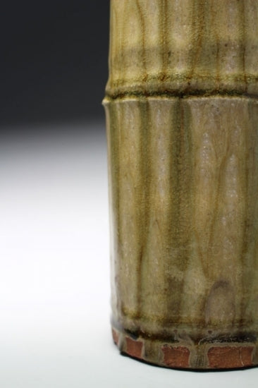 21013 Kitaoji Rosanjin (Bamboo vase)