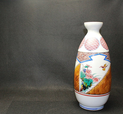 23968 ASAKURA Isokichi (Imitation of Old Kutani Three Styles Sake Bottle) 