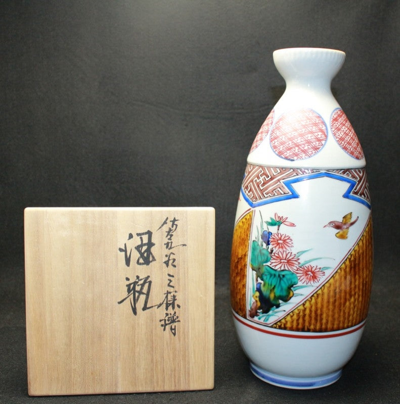 23968 ASAKURA Isokichi (Imitation of Old Kutani Three Styles Sake Bottle) 