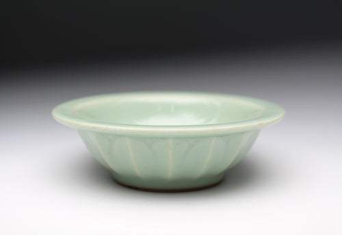 21187 Kitaoji Rosanjin (Celadon double fish cup [Miyanaga Tozan Kiln])