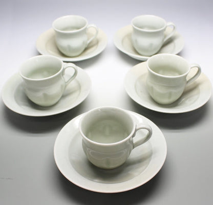 21248 Kenkichi Tomimoto (White porcelain coffee bowls, set of five)