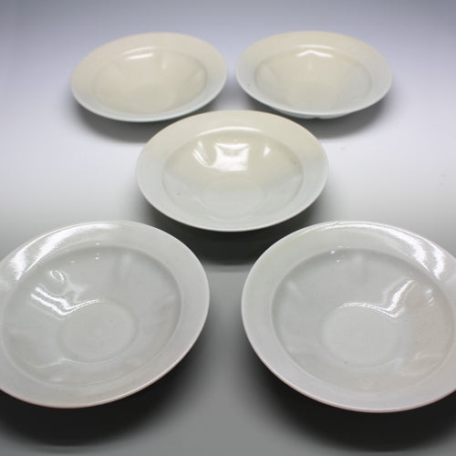 21248 Kenkichi Tomimoto (White porcelain coffee bowls, set of five)