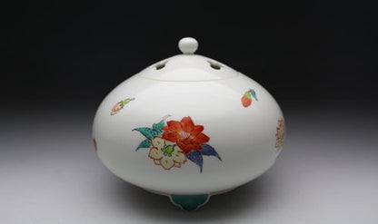 21296 14th generation Sakaida Kakiemon (cloudy hand cherry blossom design incense burner)